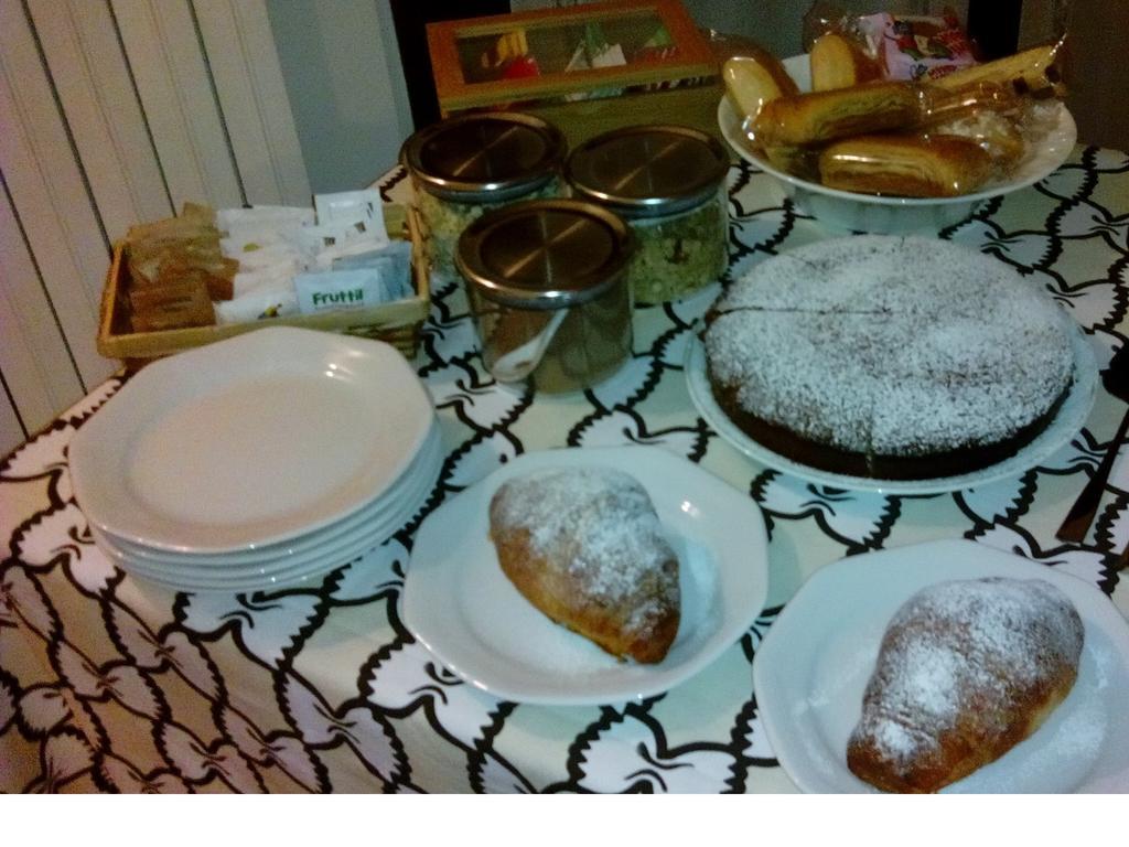 Crespi House Bed and Breakfast Parabiago Rum bild